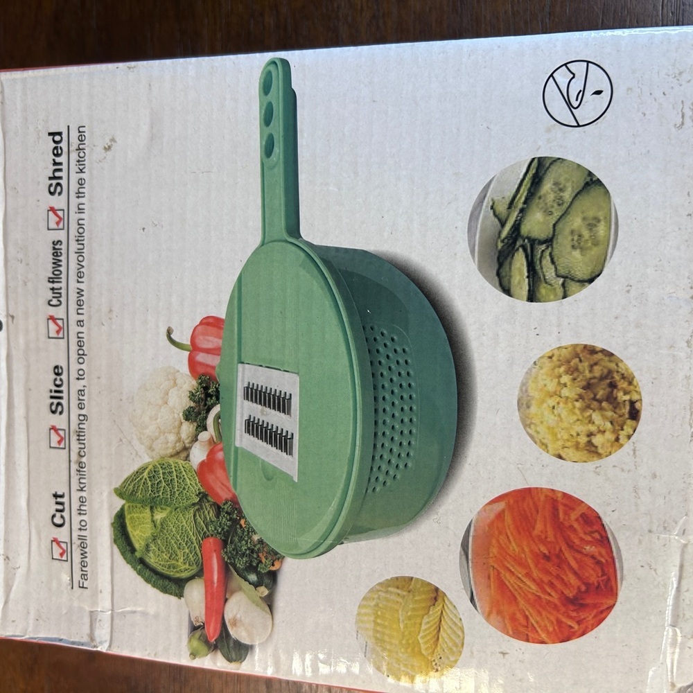 KitchenAid Multi-Function Vegetable Cutter - Black - Picture 4 of 5